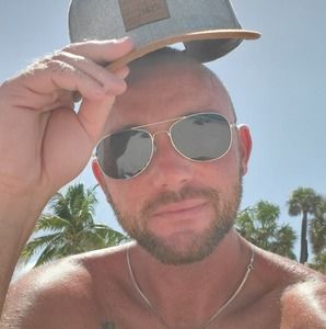 Meet your Posher, Jay